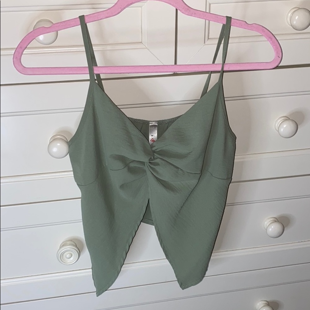 Crop top